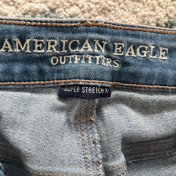 American Eagle Jeans Sz 2. Worn 1 x. - Picture 3 of 4